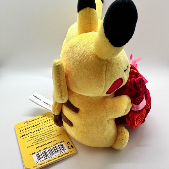 (NWT) Sweet Heart Pikachu Plush - Picture 3 of 5